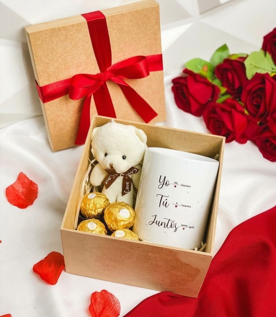 bohemian rhapsody attire REGALO DETALLES PAREJA